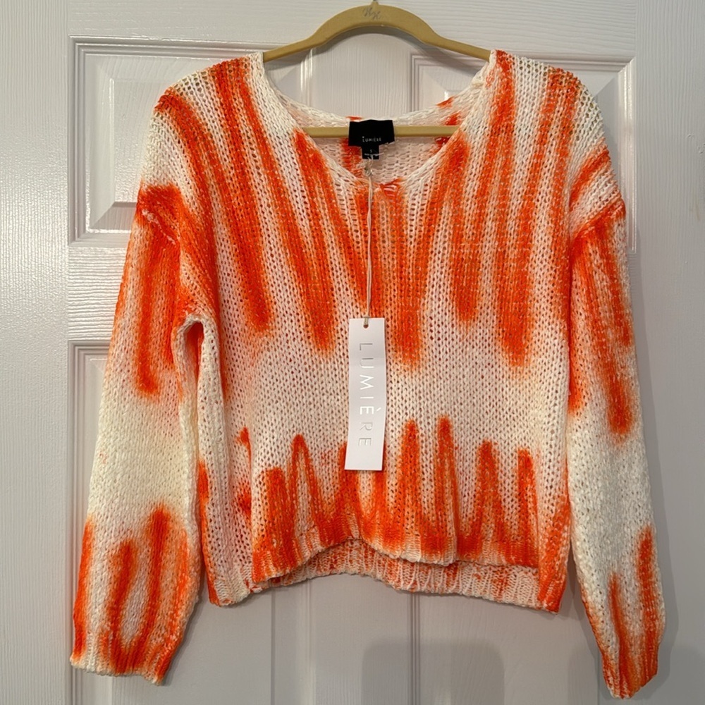 NWT Lumiere White and Orange Light Woven V-Neck Sweater Size Small